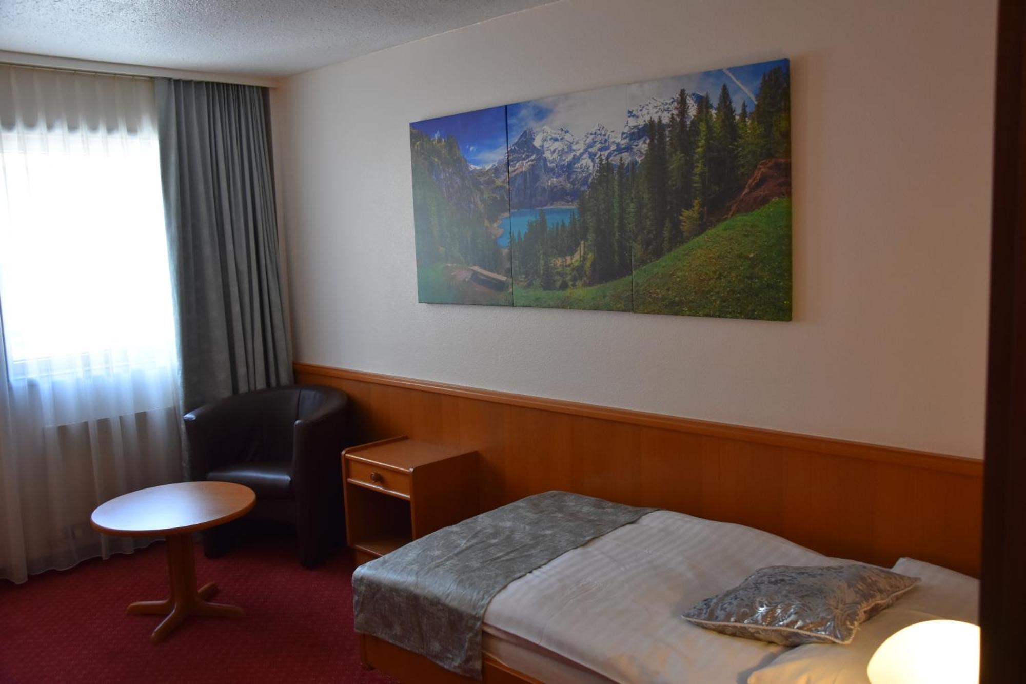Hotel Des Trois Rois Le Locle Eksteriør bilde